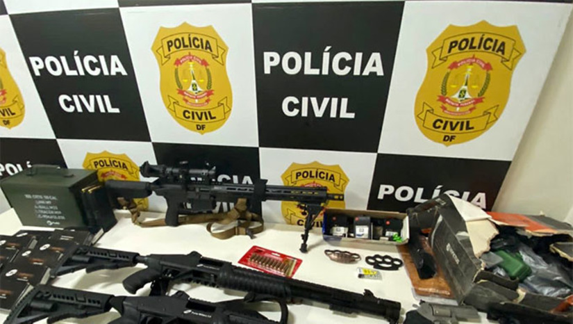 Imagem 1 - George Washington de Oliveira Sousa, de 54 anos, é do ramo de confecções em Santarém, no Pará. Comprou o arsenal de armas usando os decretos de Bolsonaro que flexibilizam a compra de armas e munições para CACs. Ele confessou espontaneamente que seu objetivo era explodir o caminhão no aeroporto da capital federal por não aceitar o resultado das eleições presidenciais. Ele está preso na Polícia civil de Brasília. "Irei propor que o Procurador Geral da República e o Conselho Nacional do Ministério Público constituam grupos especiais para combate ao terrorismo e ao armamentismo irresponsável", escreveu Flávio Dino, futuro ministro da Justiça Imagem 1 - George Washington de Oliveira Sousa, de 54 anos, é do ramo de confecções em Santarém, no Pará. Comprou o arsenal de armas usando os decretos de Bolsonaro que flexibilizam a compra de armas e munições para CACs. Ele confessou espontaneamente que seu objetivo era explodir o caminhão no aeroporto da capital federal por não aceitar o resultado das eleições presidenciais. Ele está preso na Polícia civil de Brasília. "Irei propor que o Procurador Geral da República e o Conselho Nacional do Ministério Público constituam grupos especiais para combate ao terrorismo e ao armamentismo irresponsável", escreveu Flávio Dino, futuro ministro da Justiça