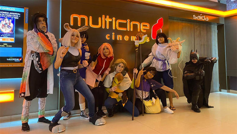 Imagem 1 -  Encontro Geek e Batalha de danças vão movimentar os adolescentes no Partage Mossoró . O Encontro Geek, que acontecerá nos dias 21 e 22 de janeiro, contará com Cosplays, encontro de fãs, games, batalhas de k-pop, roda de conversa e muito mais, a partir das 15h. Para quem gosta de competição e música haverá a Batalha Tik Tok, nos dias 28 e 29 de janeiro, com concurso de coreografias. Toda a programação será realizada em frente a Ri Happy. Os interessados já podem se inscrever, de forma gratuita, pelo app do shopping. O regulamento está disponível no site: www.partageshoppingmossoro.com.br