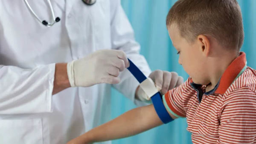 Imagem 1 - Saúde nas férias: pediatra incentiva o check up, antes do período letivo . Conforme o pediatra Dr. Maurício Cavalcante do Grupo Hapvida NotreDame Intermédica, o check up é importante porque ajuda na identificação de doenças que usualmente não apresentam manifestações clínicas, facilitando o tratamento precoce de quadros que podem ser prejudiciais aos pequenos; confira as dicas. Imagem 1 - Saúde nas férias: pediatra incentiva o check up, antes do período letivo . Conforme o pediatra Dr. Maurício Cavalcante do Grupo Hapvida NotreDame Intermédica, o check up é importante porque ajuda na identificação de doenças que usualmente não apresentam manifestações clínicas, facilitando o tratamento precoce de quadros que podem ser prejudiciais aos pequenos; confira as dicas.