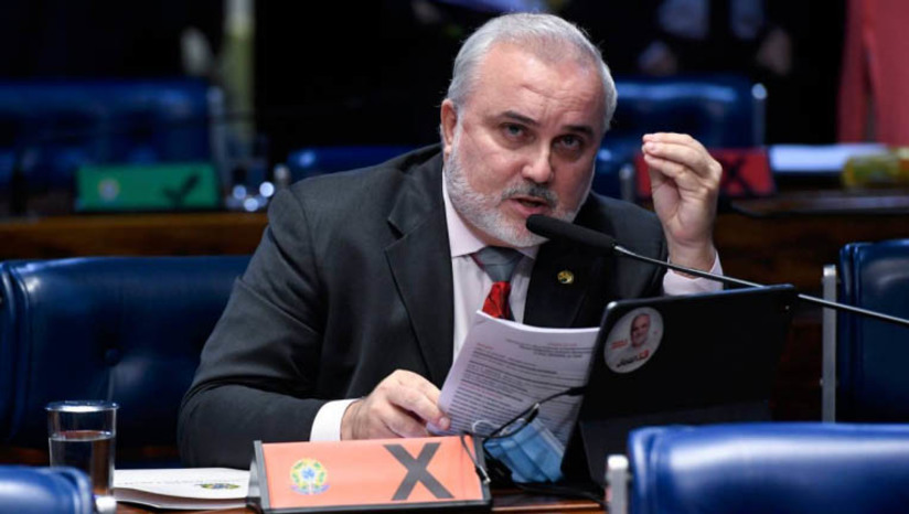 Imagem 1 - Aprovado pelo Conselho, Jean Paul Prates pode assumir presidência da Petrobras ainda esta semana. O nome de Jean foi aprovado pelo conselho de compliance da Petrobras nesta terça-feira (24). A indicação do parlamentar foi oficializada por Lula em 30 de dezembro. A designação foi bem vista pela Federação Única dos Petroleiros, que manifestou o apoio à escolha logo após o anúncio. Imagem 1 - Aprovado pelo Conselho, Jean Paul Prates pode assumir presidência da Petrobras ainda esta semana. O nome de Jean foi aprovado pelo conselho de compliance da Petrobras nesta terça-feira (24). A indicação do parlamentar foi oficializada por Lula em 30 de dezembro. A designação foi bem vista pela Federação Única dos Petroleiros, que manifestou o apoio à escolha logo após o anúncio.