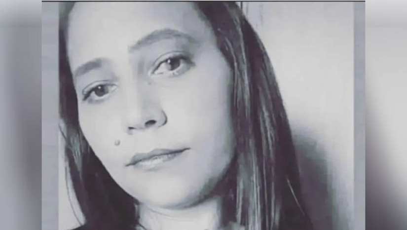 Imagem 1 - Homem mata a esposa por ciúmes, faz live para confessar o crime e depois comete suicídio no RN. O caso aconteceu no sábado (4), no município de Senador Elói de Souza. Micheli da Silva Ferreira também foi vítima de abuso sexual, de acordo com a Polícia Militar. Antes de cometer suicídio, em vídeo postados nas redes sociais, o autor do crime, Leonardo Ponciano de Macedo, afirmou ter matado a esposa por conta de uma possível traição. O casal deixa três filhos. Imagem 1 - Homem mata a esposa por ciúmes, faz live para confessar o crime e depois comete suicídio no RN. O caso aconteceu no sábado (4), no município de Senador Elói de Souza. Micheli da Silva Ferreira também foi vítima de abuso sexual, de acordo com a Polícia Militar. Antes de cometer suicídio, em vídeo postados nas redes sociais, o autor do crime, Leonardo Ponciano de Macedo, afirmou ter matado a esposa por conta de uma possível traição. O casal deixa três filhos.