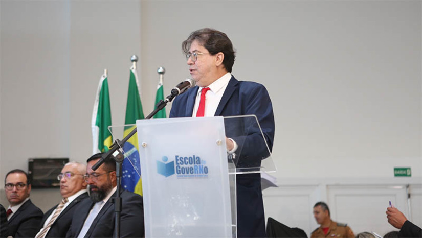 Imagem 1 -  Governo do RN pagou R$ 46,4 milhões em dívidas da saúde e educação nos dez primeiros dias de fevereiro. O levantamento foi divulgado neste sábado e detalha pagamentos realizados pela Secretaria de Planejamento e Finanças. No total, juntando todos os pagamentos realizados pela secretaria, o Estado  o montante de R$ 118,5 milhões em custeio. O secretário de Planejamento Aldemir Freire disse que a redução de receitas, imposta pela decisão da gestão anterior do Governo Federal de redução do ICMS dos combustíveis, comunicações e energia elétrica, afetou fortemente as finanças estaduais. A redução da arrecadação é de, em média, R$ 80 milhões/mês. "Mas estamos fazendo todos os esforços para evitar atrasos e dificuldades na prestação dos serviços públicos junto a fornecedores e contratados pelo Estado."