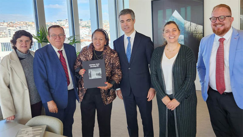 Imagem 1 - Fátima apresenta programa de hidrogênio verde e projeto do porto-indústria em Portugal. Imagem 1 - Fátima apresenta programa de hidrogênio verde e projeto do porto-indústria em Portugal.