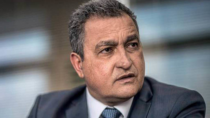 Imagem 1 -  [COLUNA ESPLANADA] O chefe da Casa Civil de Lula da Silva, o ex-governador da Bahia Rui Costa, tornou-se o ministro mais poderoso do Governo. Não só pela interface do Palácio com colegas, mas em especial pelo controle da Agência Brasileira de Inteligência. Ele retirou a ABIN do escopo do GSI e puxou para seu gabinete. Vai comandar o Conselho Consultivo do Sistema Brasileiro de Inteligência, que o próprio criou. Em suma, Rui Costa será o homem mais bem informado do Brasil – o 2º será Lula, que receberá dele os reports.