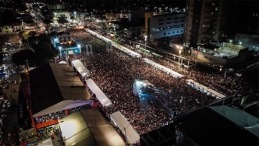 Imagem 1 - EA licitação foi publicada na edição desta terça-feira (4) do Diário Oficial de Mossoró. Para o credenciamento de produtores culturais, podem se inscrever pessoas físicas ou jurídicas aptas a realizarem festivais culturais diversos para a realização do MCJ. A contratação dos produtores culturais credenciados terá validade até o final do evento, contada a partir da publicação da homologação do credenciamento no DOM. A documentação poderá ser entregue até 3 de maio, na sala de licitação da Diretoria-Executiva de Licitações e Contratos, no horário das 8h às 13h e das 14h às 17h.dital visa o credenciamento de produtores culturais para realização de eventos no MCJ 2023. Imagem 1 - EA licitação foi publicada na edição desta terça-feira (4) do Diário Oficial de Mossoró. Para o credenciamento de produtores culturais, podem se inscrever pessoas físicas ou jurídicas aptas a realizarem festivais culturais diversos para a realização do MCJ. A contratação dos produtores culturais credenciados terá validade até o final do evento, contada a partir da publicação da homologação do credenciamento no DOM. A documentação poderá ser entregue até 3 de maio, na sala de licitação da Diretoria-Executiva de Licitações e Contratos, no horário das 8h às 13h e das 14h às 17h.dital visa o credenciamento de produtores culturais para realização de eventos no MCJ 2023.