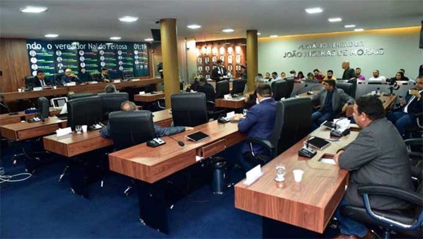 Imagem 1 - Câmara aprova novo Refis 2023; texto segue para sanção do executivo. Conforme o texto aprovado e enviado à Prefeitura para sanção, o programa oferece descontos e parcelamentos de até 90% de desconto em parcela única. O valor mínimo de cada prestação não poderá ser inferior a R$ 50,00 para pessoa física e a R$ 150,00 para pessoa jurídica. Para aderir ao Programa e ter direitos aos benefícios, o contribuinte terá que regularizar débitos vencidos com a Fazenda Pública Municipal, de fatos gerados a partir de 1º de janeiro de 2023 até a data do requerimento de adesão. Imagem 1 - Câmara aprova novo Refis 2023; texto segue para sanção do executivo. Conforme o texto aprovado e enviado à Prefeitura para sanção, o programa oferece descontos e parcelamentos de até 90% de desconto em parcela única. O valor mínimo de cada prestação não poderá ser inferior a R$ 50,00 para pessoa física e a R$ 150,00 para pessoa jurídica. Para aderir ao Programa e ter direitos aos benefícios, o contribuinte terá que regularizar débitos vencidos com a Fazenda Pública Municipal, de fatos gerados a partir de 1º de janeiro de 2023 até a data do requerimento de adesão.
