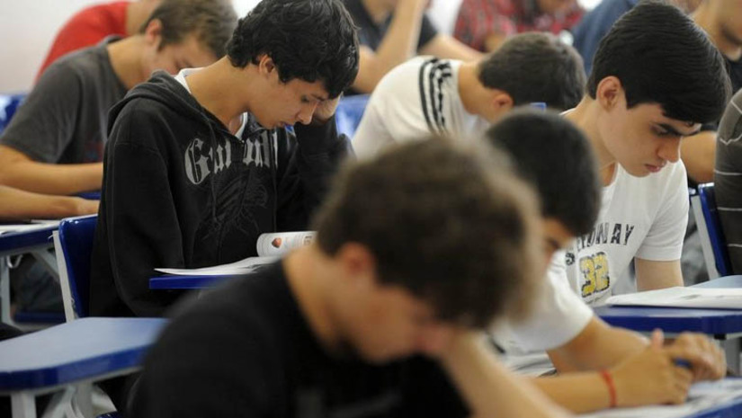 Imagem 1 - Instituições públicas podem aderir ao 2º processo seletivo de 2023 do Sisu a partir do dia 22 de maio. O prazo de adesão irá até as 23h59 do dia 26 de maio. As instituições terão ainda um período para, caso seja necessário, retificar o documento de adesão. O prazo para essa retificação será de 29 de maio até as 23h59 do dia 9 de junho. O edital do Sisu que rege as inscrições dos candidatos e define o prazo para as inscrições será publicado posteriormente e o MEC divulgará amplamente todo o cronograma. A abertura do período de inscrições está prevista para a segunda quinzena de junho. Imagem 1 - Instituições públicas podem aderir ao 2º processo seletivo de 2023 do Sisu a partir do dia 22 de maio. O prazo de adesão irá até as 23h59 do dia 26 de maio. As instituições terão ainda um período para, caso seja necessário, retificar o documento de adesão. O prazo para essa retificação será de 29 de maio até as 23h59 do dia 9 de junho. O edital do Sisu que rege as inscrições dos candidatos e define o prazo para as inscrições será publicado posteriormente e o MEC divulgará amplamente todo o cronograma. A abertura do período de inscrições está prevista para a segunda quinzena de junho.