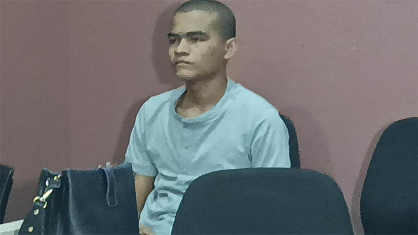 Imagem 1 - TJP condena réu a 17 anos e 9 meses de prisão pelo homicídio de Bruno Alysson. O réu foi a júri popular nesta terça-feira (24), no Fórum Municipal Desembargador Silveira Martins, em Mossoró. A condenação foi por homicídio triplamente qualificado, tendo sido cometido sem que a vítima tivesse chance de se defender, utilizando meio cruel e por motivo fútil. Ele também vai responder pelos crimes de corrupção de menor e furto. Esta pena se soma a outra, de 18 anos, a qual o réu foi condenado, em novembro de 2022, pelo homicídio de Hadirson Kaio Marcelino da Silva, crime com as mesmas características. Imagem 1 - TJP condena réu a 17 anos e 9 meses de prisão pelo homicídio de Bruno Alysson. O réu foi a júri popular nesta terça-feira (24), no Fórum Municipal Desembargador Silveira Martins, em Mossoró. A condenação foi por homicídio triplamente qualificado, tendo sido cometido sem que a vítima tivesse chance de se defender, utilizando meio cruel e por motivo fútil. Ele também vai responder pelos crimes de corrupção de menor e furto. Esta pena se soma a outra, de 18 anos, a qual o réu foi condenado, em novembro de 2022, pelo homicídio de Hadirson Kaio Marcelino da Silva, crime com as mesmas características.