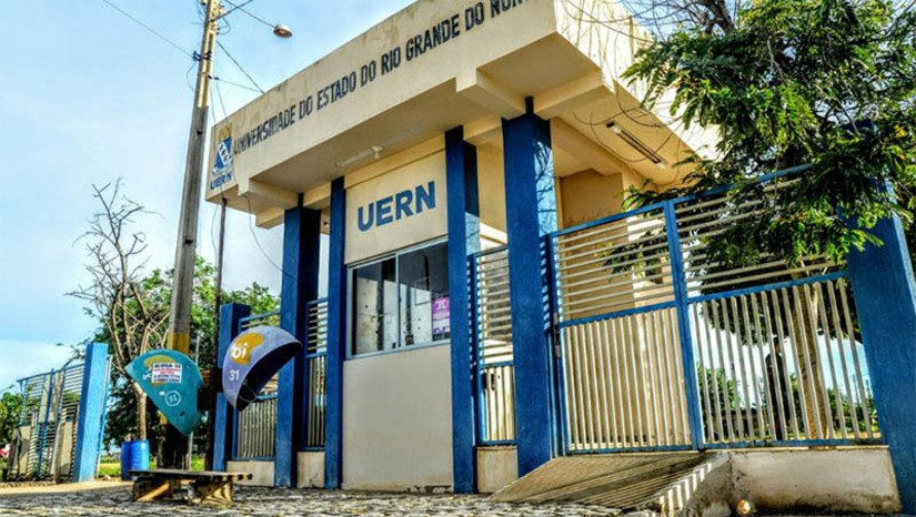 Imagem 1 - I Semana de Jornalismo da UERN acontece de 29 de maio a 2 de junho. O evento contará com oficinas, rodas de conversa com professores e profissionais de comunicação, além de exposições. O objetivo é reunir profissionais da área da comunicação para compartilhar suas experiências e debater temas importantes. O evento é aberto ao público geral interessado em conhecer mais sobre a profissão. As inscrições podem ser feitas gratuitamente por meio do link disponível na matéria completa, no MH. Imagem 1 - I Semana de Jornalismo da UERN acontece de 29 de maio a 2 de junho. O evento contará com oficinas, rodas de conversa com professores e profissionais de comunicação, além de exposições. O objetivo é reunir profissionais da área da comunicação para compartilhar suas experiências e debater temas importantes. O evento é aberto ao público geral interessado em conhecer mais sobre a profissão. As inscrições podem ser feitas gratuitamente por meio do link disponível na matéria completa, no MH.