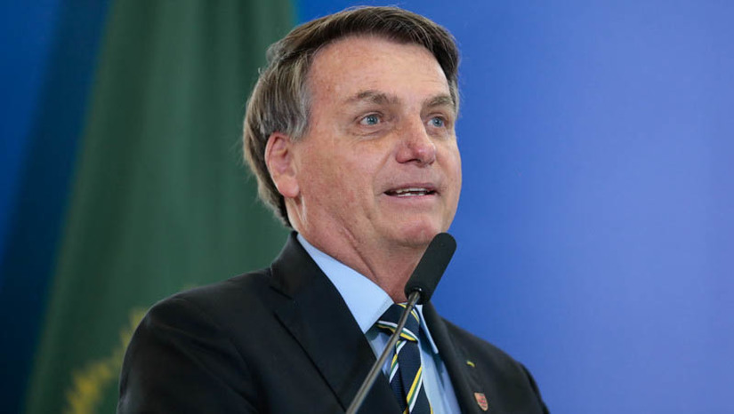 Imagem 1 - Julgamento de ação de investigação contra Bolsonaro no TSE acontecerá em 22 de junho. O TSE vai analisar a ação de Investigação Judicial Eleitoral (Aije), que discute a prática de abuso de poder político e uso indevido dos meios de comunicação, por Jair Messias Bolsonaro e Walter Souza Braga Netto, ambos do Partido Liberal (PL), candidatos a presidente e vice-presidente da República nas Eleições Gerais de 2022. A ação foi movida pelo PDT, alegando que, durante reunião com embaixadores estrangeiros, no dia 18 de julho de 2022, o então presidente da República e candidato à reeleição questionou – sem quaisquer provas e utilizando argumentos falsos, distorcidos e já refutados pelo TSE – a lisura do processo eleitoral brasileiro. Ainda de acordo com a ação, ele teria ainda desferido ataques e acusações contra ministros do TSE e do Supremo Tribunal Federal (STF). Imagem 1 - Julgamento de ação de investigação contra Bolsonaro no TSE acontecerá em 22 de junho. O TSE vai analisar a ação de Investigação Judicial Eleitoral (Aije), que discute a prática de abuso de poder político e uso indevido dos meios de comunicação, por Jair Messias Bolsonaro e Walter Souza Braga Netto, ambos do Partido Liberal (PL), candidatos a presidente e vice-presidente da República nas Eleições Gerais de 2022. A ação foi movida pelo PDT, alegando que, durante reunião com embaixadores estrangeiros, no dia 18 de julho de 2022, o então presidente da República e candidato à reeleição questionou – sem quaisquer provas e utilizando argumentos falsos, distorcidos e já refutados pelo TSE – a lisura do processo eleitoral brasileiro. Ainda de acordo com a ação, ele teria ainda desferido ataques e acusações contra ministros do TSE e do Supremo Tribunal Federal (STF).