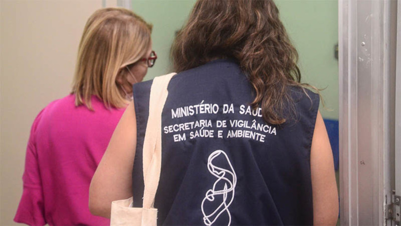 Imagem 1 - Mossoró poderá receber certificação de eliminação da transmissão vertical do vírus HIV. permanecerá até a quarta-feira (28), visitando departamentos e setores da Secretaria Municipal de Saúde (SMS) e unidades como o Hospital Maternidade Almeida Castro e Hospital Regional da Mulher Parteira Maria Correia. O objetivo da visita é cumprir uma das etapas necessárias para a concessão da certificação, estratégia desenvolvida em parceria com estados e municípios para fortalecer a gestão e a rede de atenção do SUS, aprimorando ações de prevenção, diagnóstico, assistência e tratamento, além da qualificação da vigilância epidemiológica. Imagem 1 - Mossoró poderá receber certificação de eliminação da transmissão vertical do vírus HIV. permanecerá até a quarta-feira (28), visitando departamentos e setores da Secretaria Municipal de Saúde (SMS) e unidades como o Hospital Maternidade Almeida Castro e Hospital Regional da Mulher Parteira Maria Correia. O objetivo da visita é cumprir uma das etapas necessárias para a concessão da certificação, estratégia desenvolvida em parceria com estados e municípios para fortalecer a gestão e a rede de atenção do SUS, aprimorando ações de prevenção, diagnóstico, assistência e tratamento, além da qualificação da vigilância epidemiológica.