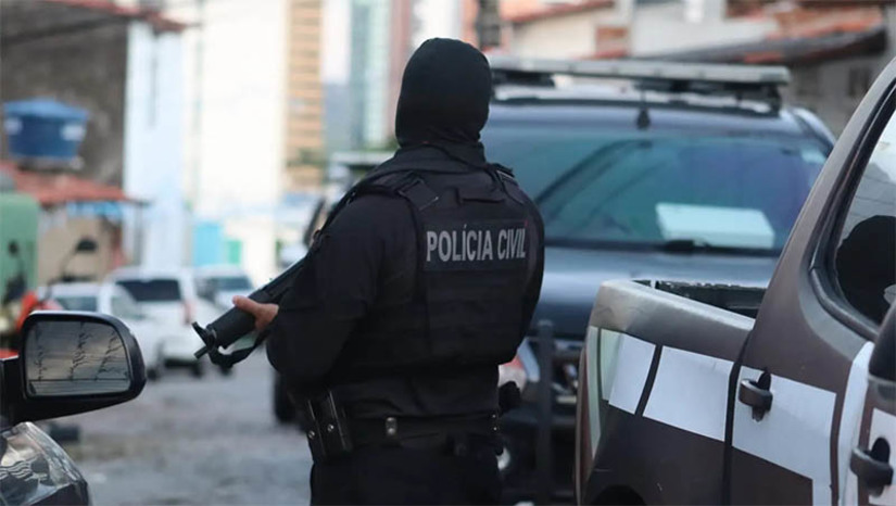 Imagem 1 -  RN apresenta redução 7,6% nos casos de homicídios registrados no primeiro semestre de 2023. Em números absolutos, de acordo com dados da Sesed, foram 567 Condutas Violentas Letais e Intencionais (CVLIs) nos primeiros seis meses de 2022 em todo o Rio Grande do Norte, contra 524 crimes de janeiro a junho deste ano, ou seja, 43 crimes a menos. No município de Mossoró, a redução foi de 34,2%, com 76 casos registrados no primeiro semestre de 2022, contra 50 no mesmo período de 2023.