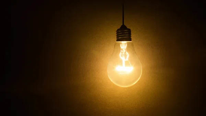 Imagem 1 - 800 mil clientes em 123 cidades do RN foram afetados por interrupção de energia. O caso aconteceu nesta terça-feira (15). Outros estados do país também foram afetados pelo “apagão”, registados a partir das 8h31. De acordo com a Neoenergia Cosern, no Rio Grande do Norte, 35% das cargas foram afetadas em todas as regiões do Estado. O processo de recomposição das cargas ocorreu gradativamente. O restabelecimento do fornecimento nas áreas atingidas iniciou às 9h50 e foi finalizado às 11h28. As causas da ocorrência ainda estão sob análise pelo Operador Nacional do Sistema (ONS). Imagem 1 - 800 mil clientes em 123 cidades do RN foram afetados por interrupção de energia. O caso aconteceu nesta terça-feira (15). Outros estados do país também foram afetados pelo “apagão”, registados a partir das 8h31. De acordo com a Neoenergia Cosern, no Rio Grande do Norte, 35% das cargas foram afetadas em todas as regiões do Estado. O processo de recomposição das cargas ocorreu gradativamente. O restabelecimento do fornecimento nas áreas atingidas iniciou às 9h50 e foi finalizado às 11h28. As causas da ocorrência ainda estão sob análise pelo Operador Nacional do Sistema (ONS).