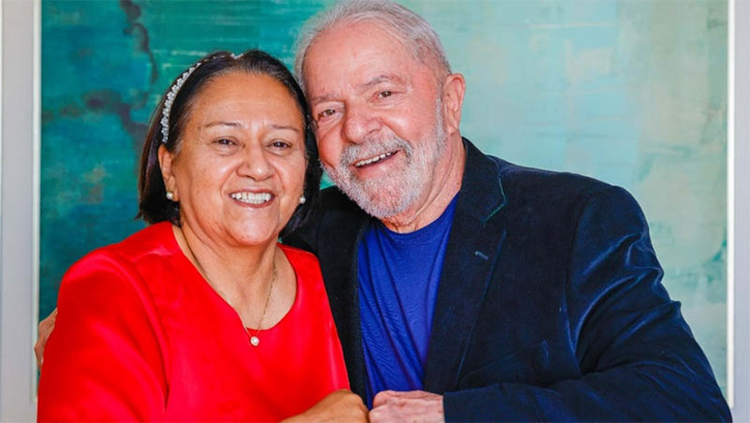 Imagem 1 - No RN, Lula vai visitar obras de trecho do Ramal do Apodi no município de Luís Gomes. O presidente cumpre agenda no estado às 15h30 da sexta-feira (1º). De acordo com a agenda oficial da Presidência, a visita ocorrerá às obras do Ramal do Apodi – Túnel Major Sales, no Canteiro Administrativo ALYA, localizado em Luís Gomes, na BR 405, sentido Pau dos Ferros. Mais cedo, às 10h, o presidente participará da Cerimônia comemorativa dos 18 anos de criação do Programa Agroamigo e de 25 anos do Programa Crediamigo, do Banco do Nordeste, em Fortaleza/CE. Até a última atualização desta matéria, a agenda não incluía outros compromissos no Rio Grande do Norte. Imagem 1 - No RN, Lula vai visitar obras de trecho do Ramal do Apodi no município de Luís Gomes. O presidente cumpre agenda no estado às 15h30 da sexta-feira (1º). De acordo com a agenda oficial da Presidência, a visita ocorrerá às obras do Ramal do Apodi – Túnel Major Sales, no Canteiro Administrativo ALYA, localizado em Luís Gomes, na BR 405, sentido Pau dos Ferros. Mais cedo, às 10h, o presidente participará da Cerimônia comemorativa dos 18 anos de criação do Programa Agroamigo e de 25 anos do Programa Crediamigo, do Banco do Nordeste, em Fortaleza/CE. Até a última atualização desta matéria, a agenda não incluía outros compromissos no Rio Grande do Norte.