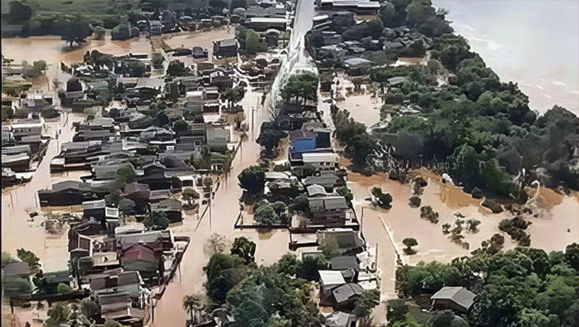 Imagem 1 - Governos Federal, do Estado e prefeituras se unem em socorro as vitimas usando drones com alta tecnologia. O presidente Lula ligou para o governador Eduardo Leite e colocou todos os ministérios para ajudar o Governo do Rio Grande do Sul e as prefeituras, no quer for necessário, para ajudar a população afetada pelo ciclone. Imagem 1 - Governos Federal, do Estado e prefeituras se unem em socorro as vitimas usando drones com alta tecnologia. O presidente Lula ligou para o governador Eduardo Leite e colocou todos os ministérios para ajudar o Governo do Rio Grande do Sul e as prefeituras, no quer for necessário, para ajudar a população afetada pelo ciclone.