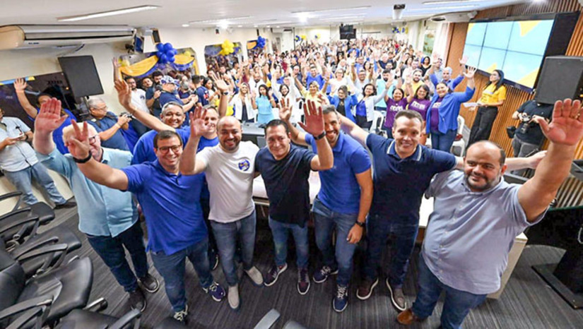Imagem 1 -  O movimento político que os tucanos fizeram neste sábado (16), na Câmara Municipal do Natal foi digno de uma convenção partidária onde fica demonstrada a força do partido para as eleições de 2024. O vereador Klaus Araújo, que vem coordenando uma forte nominata com pré-candidatos de todas as zonas da capital, afirmou que o partido será protagonista nas Eleições 2024. Vários nomes assinaram a ficha do PSDB, entre os principais nomes está Bruno Giovani (Blog do BG), que se mostra como um dos mais fortes hoje na capital.