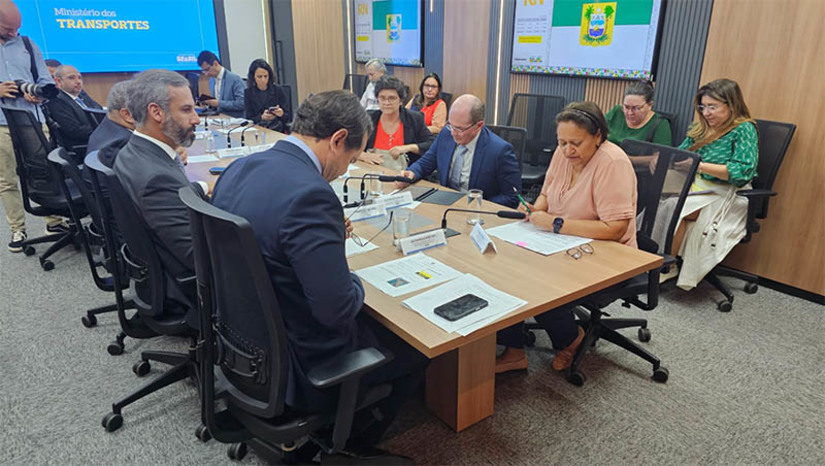 Imagem 1 - OS para elaboração de projeto executivo que trata da duplicação da BR-304 é assinada. O anúncio foi feito pela governadora Fátima Bezerra ao final de uma audiência com a equipe técnica do Ministério dos Transportes, nesta quarta-feira (20), em Brasília. A BR-304 é estratégica para o desenvolvimento do Rio Grande do Norte por interligar diversas regiões do Estado, proporcionando o escoamento de produção e garantindo fluidez e segurança para a circulação de pessoas e de mercadorias. O projeto da duplicação, reivindicação antiga, foi incluída como obra prioritária do RN no Programa de Aceleração do Crescimento (PAC-3). “Um sonho que está se tornando realidade”, disse a governadora. Imagem 1 - OS para elaboração de projeto executivo que trata da duplicação da BR-304 é assinada. O anúncio foi feito pela governadora Fátima Bezerra ao final de uma audiência com a equipe técnica do Ministério dos Transportes, nesta quarta-feira (20), em Brasília. A BR-304 é estratégica para o desenvolvimento do Rio Grande do Norte por interligar diversas regiões do Estado, proporcionando o escoamento de produção e garantindo fluidez e segurança para a circulação de pessoas e de mercadorias. O projeto da duplicação, reivindicação antiga, foi incluída como obra prioritária do RN no Programa de Aceleração do Crescimento (PAC-3). “Um sonho que está se tornando realidade”, disse a governadora.