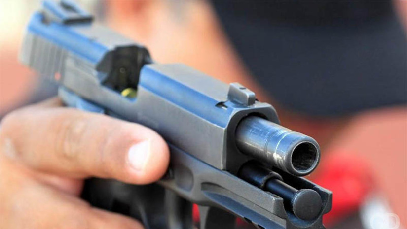 Imagem 1 - Disputa de facções por territórios tem gerado onda de crimes violentos no Alto Oeste do RN. Segundo o delegado Alex Freire, da Divisão de Polícia Civil do Oeste do Rio Grande do Norte, responsável por investigações de facções criminosas, membros do GDE (Guardiões do Estado), facção criminosa cearense, estão tentando consolidar sua hegemonia também no RN. Com isso, uma série de assassinatos de membros do PCC vêm sendo registrados em municípios da região. Há rumores de que a disputa é pelo tráfico de drogas. Imagem 1 - Disputa de facções por territórios tem gerado onda de crimes violentos no Alto Oeste do RN. Segundo o delegado Alex Freire, da Divisão de Polícia Civil do Oeste do Rio Grande do Norte, responsável por investigações de facções criminosas, membros do GDE (Guardiões do Estado), facção criminosa cearense, estão tentando consolidar sua hegemonia também no RN. Com isso, uma série de assassinatos de membros do PCC vêm sendo registrados em municípios da região. Há rumores de que a disputa é pelo tráfico de drogas.