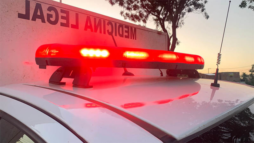 Imagem 1 - Vítima de homicídio em Caraúbas era um ex-presidiário residente em Frutuoso GomesO crime foi registrado no final da tarde desta quinta-feira (21). A vítima, identificada como Jairo Jader dos Santos, morador do sítio Mombaça de Cima, município de Frutuoso Gomes, foi encontrada às margens da RN 117, próximo à divisa com Olho D’água do Borges. O homem havia deixado o sistema prisional há pouco tempo e toda semana comparecia na Cadeia Pública de Caraúbas, para assinar uma lista de presença. Ele teria sido emboscada no momento que retornava para Frutuoso. A Polícia Civil vai investigar o caso. Imagem 1 - Vítima de homicídio em Caraúbas era um ex-presidiário residente em Frutuoso GomesO crime foi registrado no final da tarde desta quinta-feira (21). A vítima, identificada como Jairo Jader dos Santos, morador do sítio Mombaça de Cima, município de Frutuoso Gomes, foi encontrada às margens da RN 117, próximo à divisa com Olho D’água do Borges. O homem havia deixado o sistema prisional há pouco tempo e toda semana comparecia na Cadeia Pública de Caraúbas, para assinar uma lista de presença. Ele teria sido emboscada no momento que retornava para Frutuoso. A Polícia Civil vai investigar o caso.