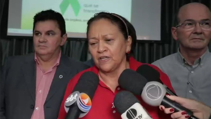 Imagem 1 - A Governadora Fátima Bezerra vem a Mossoró, junto com seu secretariado, instala o governo em Mossoró em homenagem aos 140 anos da abolição da escravatura. Está previsto reuniões com a Reitoria da UERN, inauguração de poço no Assentamento Olga Benário e a transferência do Aeroporto Dix Sept Rosado para o controle da Infraero, inclusive com a presença do ministro Silvio Filho, de Portos e Aeroportos. Sobre as reclamações da população de Mossoró com o abastecimento, a CAERN tem informado que investe mais de R$ 100 milhões para normalizar o abastecimento da cidade. Imagem 1 - A Governadora Fátima Bezerra vem a Mossoró, junto com seu secretariado, instala o governo em Mossoró em homenagem aos 140 anos da abolição da escravatura. Está previsto reuniões com a Reitoria da UERN, inauguração de poço no Assentamento Olga Benário e a transferência do Aeroporto Dix Sept Rosado para o controle da Infraero, inclusive com a presença do ministro Silvio Filho, de Portos e Aeroportos. Sobre as reclamações da população de Mossoró com o abastecimento, a CAERN tem informado que investe mais de R$ 100 milhões para normalizar o abastecimento da cidade.