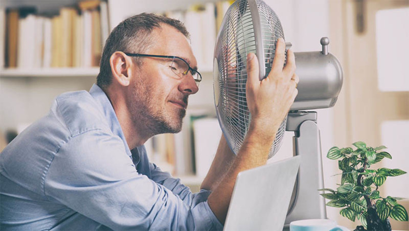 Imagem 1 - Temperatura deve ficar 5ºC mais alta em 50 cidades do RN; veja dicas para economizar energia. No Rio Grande do Norte, temperaturas acima dos 39ºC já foram registradas ao longo desta semana em Acari, Angicos, Caicó, Currais Novos e Timbaúba dos Batistas. Os termômetros deverão ficar nessa média em plena primavera, época de temperaturas historicamente mais amenas. O calor intenso requer mais cuidados em relação à saúde e ao uso de equipamentos como ventiladores e ares-condicionados. Para se refrescar sem a conta de energia de energia pesar no bolso, a Neoenergia Cosern montou um guia com dicas valiosas de economia de energia. Imagem 1 - Temperatura deve ficar 5ºC mais alta em 50 cidades do RN; veja dicas para economizar energia. No Rio Grande do Norte, temperaturas acima dos 39ºC já foram registradas ao longo desta semana em Acari, Angicos, Caicó, Currais Novos e Timbaúba dos Batistas. Os termômetros deverão ficar nessa média em plena primavera, época de temperaturas historicamente mais amenas. O calor intenso requer mais cuidados em relação à saúde e ao uso de equipamentos como ventiladores e ares-condicionados. Para se refrescar sem a conta de energia de energia pesar no bolso, a Neoenergia Cosern montou um guia com dicas valiosas de economia de energia.