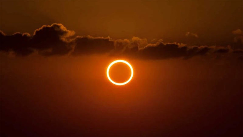 Imagem 1 - Ciência no Parque: Ufersa vai realizar extensa programação para observação do eclipse solar anular. O evento acontecerá nesta sábado (14), a partir das 16h, no Parque Ecológico Professor Maurício de Oliveira, mais conhecido como Parque Municipal de Mossoró. Segundo a coordenadora do Projeto Ciência no Parque da UFERSA, professora Subênia Medeiros, será um evento aberto a toda comunidade com uma programação variada, tendo como ponto alto a observação do céu e do eclipse por meio de filtros apropriados. Imagem 1 - Ciência no Parque: Ufersa vai realizar extensa programação para observação do eclipse solar anular. O evento acontecerá nesta sábado (14), a partir das 16h, no Parque Ecológico Professor Maurício de Oliveira, mais conhecido como Parque Municipal de Mossoró. Segundo a coordenadora do Projeto Ciência no Parque da UFERSA, professora Subênia Medeiros, será um evento aberto a toda comunidade com uma programação variada, tendo como ponto alto a observação do céu e do eclipse por meio de filtros apropriados.