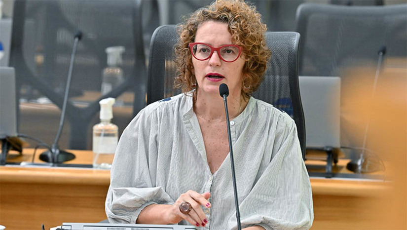 Imagem 1 - Isolda propõe que FJA atualize mapeamento das principais atividades e vocações culturais do RN. "Um mapeamento atualizado junto aos municípios potiguares é uma forma de assegurarmos a elaboração de um conjunto de ações integradas que valorizem as vocações locais e regionais", defendeu a parlamentar. Isolda acrescentou que a partir deste levantamento e a construção de ações integradas é possível ampliar a inclusão, incentivar e viabilizar o financiamento dos fazedores de cultura locais. Imagem 1 - Isolda propõe que FJA atualize mapeamento das principais atividades e vocações culturais do RN. "Um mapeamento atualizado junto aos municípios potiguares é uma forma de assegurarmos a elaboração de um conjunto de ações integradas que valorizem as vocações locais e regionais", defendeu a parlamentar. Isolda acrescentou que a partir deste levantamento e a construção de ações integradas é possível ampliar a inclusão, incentivar e viabilizar o financiamento dos fazedores de cultura locais.