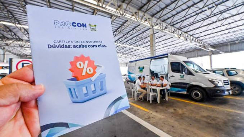 Imagem 1 - Procon Legislativo e Procon RN lançam campanha de conscientização sobre consumo responsável. A primeira fase acontece neste período da Black Friday, mas se estenderá em outras datas de grande apelo comercial, como as compras natalinas. O lançamento da campanha educativa “Consumo responsável: bom pra você; bom para o comércio” acontecerá nesta quarta-feira (22), às 8h, na praça Gentil Ferreira, no Alecrim, se estendendo até às 13h, com unidade móvel e técnicos fazendo atendimentos, tirando dúvidas e fazendo panfletagem de cartilhas informativas. Imagem 1 - Procon Legislativo e Procon RN lançam campanha de conscientização sobre consumo responsável. A primeira fase acontece neste período da Black Friday, mas se estenderá em outras datas de grande apelo comercial, como as compras natalinas. O lançamento da campanha educativa “Consumo responsável: bom pra você; bom para o comércio” acontecerá nesta quarta-feira (22), às 8h, na praça Gentil Ferreira, no Alecrim, se estendendo até às 13h, com unidade móvel e técnicos fazendo atendimentos, tirando dúvidas e fazendo panfletagem de cartilhas informativas.