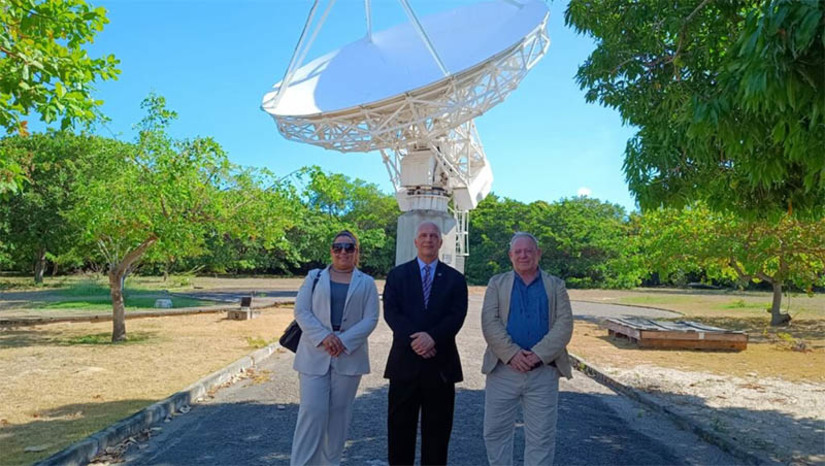 Imagem 1 - Ufersa vai assumir gestão da Rádio-Observatório Espacial de Eusébio/CE. Atualmente sob a gestão do Instituto Nacional de Pesquisas Espaciais (INPE), o Rádio-Observatório (ROAN), localizado no Ceará, passará a ser administrado pela Ufersa e pela Universidade Mackenzie. Um convênio nesse sentido está sendo firmado entre as duas Universidades, a Agência Espacial e a NASA. Imagem 1 - Ufersa vai assumir gestão da Rádio-Observatório Espacial de Eusébio/CE. Atualmente sob a gestão do Instituto Nacional de Pesquisas Espaciais (INPE), o Rádio-Observatório (ROAN), localizado no Ceará, passará a ser administrado pela Ufersa e pela Universidade Mackenzie. Um convênio nesse sentido está sendo firmado entre as duas Universidades, a Agência Espacial e a NASA.