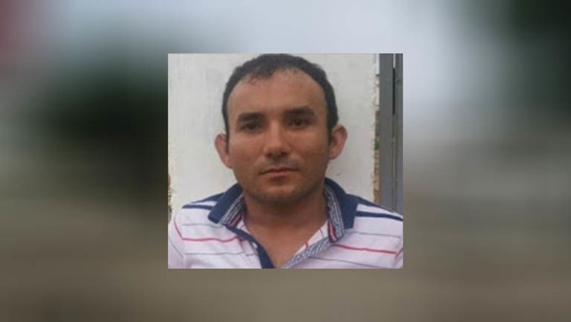 Imagem 1 - Homem morre no HRTM após ser alvejado a tiros no Aeroporto II. O crime aconteceu na noite desta quarta-feira (6). A vítima foi identificada como Daniel Marcos da Silva, de 29 anos. O homem estava na calçada de casa, quando foi atingido pelos disparos. Ele ainda chegou a ser levado para o HRTM, em uma ambulância do Samu, mas morreu ao chegar na unidade. A motivação e autoria do crime serão investigadas pelas DHPP. Imagem 1 - Homem morre no HRTM após ser alvejado a tiros no Aeroporto II. O crime aconteceu na noite desta quarta-feira (6). A vítima foi identificada como Daniel Marcos da Silva, de 29 anos. O homem estava na calçada de casa, quando foi atingido pelos disparos. Ele ainda chegou a ser levado para o HRTM, em uma ambulância do Samu, mas morreu ao chegar na unidade. A motivação e autoria do crime serão investigadas pelas DHPP.