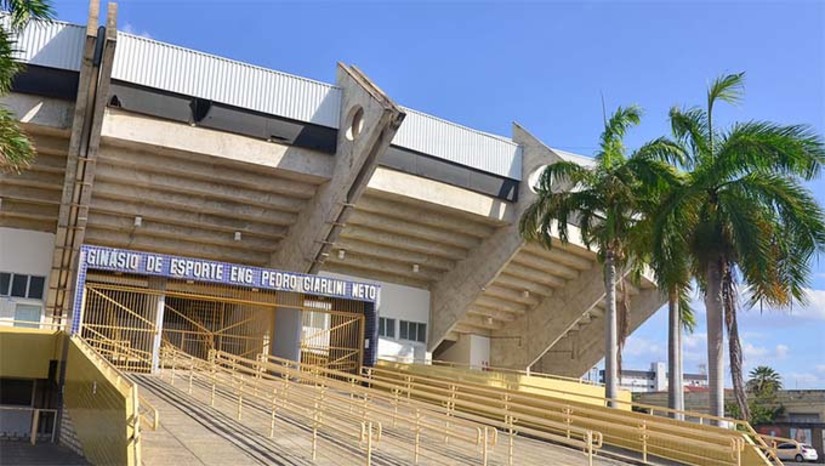 Imagem 1 -  Com realização da Secretaria Municipal de Esporte e Juventude (SEMEJ), o CEM é uma iniciativa que visa o fomento à prática esportiva, incentivando atletas e equipes locais ao desenvolvimento do espírito esportivo e integração social. O prazo de inscrição, que acabaria na sexta-feira, 26 de janeiro, foi prorrogado até o dia 1° de fevereiro (quinta-feira), por solicitação dos dirigentes de equipes interessadas. As inscrições são gratuitas e podem ser feitas no endereço eletrônico cem.mossoro.rn.gov.br.
