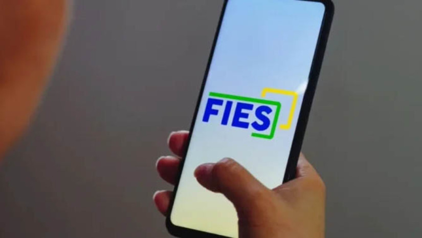 Imagem 1 - Portaria que regulamenta o Fies Social é publicada pelo MEC. O normativo determina a reserva de, no mínimo, 50% das vagas do Fundo de Financiamento Estudantil (Fies) em cada processo seletivo para os estudantes com renda familiar per capita de até meio salário mínimo, inscritos no Cadastro Único para Programas Sociais do Governo Federal (CadÚnico). Imagem 1 - Portaria que regulamenta o Fies Social é publicada pelo MEC. O normativo determina a reserva de, no mínimo, 50% das vagas do Fundo de Financiamento Estudantil (Fies) em cada processo seletivo para os estudantes com renda familiar per capita de até meio salário mínimo, inscritos no Cadastro Único para Programas Sociais do Governo Federal (CadÚnico).