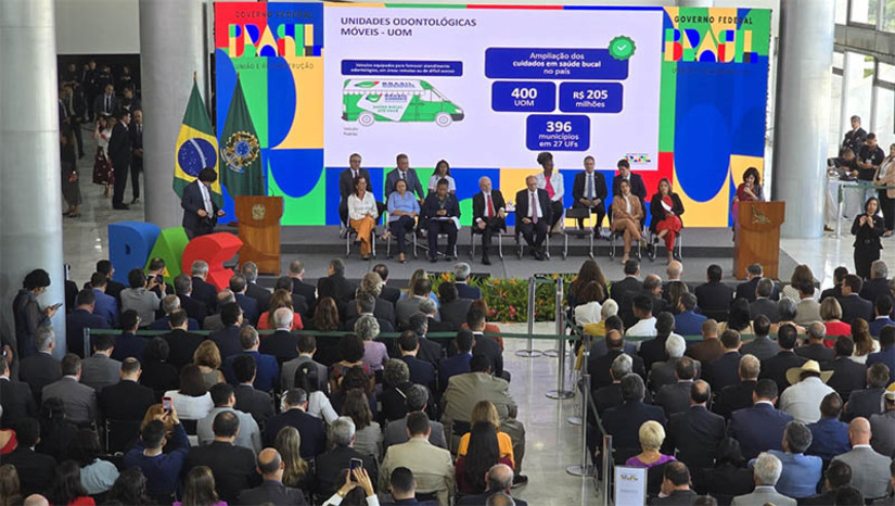 Imagem 1 - Com 222 obras, Novo PAC Seleções vai beneficiar mais de 2 milhões de potiguares. No estado, o programa vai contemplar os eixos de Saúde, Educação e Infraestrutura Social. “Esta é uma demonstração do que a colaboração federativa é capaz de fazer pelos Estados e Municípios. Todos aderiram ao PAC Seleções, mais de 35 mil propostas foram apresentadas. Isso mostra diálogo, parceria, e o restabelecimento do pacto federativo. Temos hoje um governo que age pautado pelo relevante espírito público, compromisso, anseios e prioridades do povo brasileiro, de forma ampla, plural e republicana”, afirmou Fátima Bezerra, governadora do RN. Imagem 1 - Com 222 obras, Novo PAC Seleções vai beneficiar mais de 2 milhões de potiguares. No estado, o programa vai contemplar os eixos de Saúde, Educação e Infraestrutura Social. “Esta é uma demonstração do que a colaboração federativa é capaz de fazer pelos Estados e Municípios. Todos aderiram ao PAC Seleções, mais de 35 mil propostas foram apresentadas. Isso mostra diálogo, parceria, e o restabelecimento do pacto federativo. Temos hoje um governo que age pautado pelo relevante espírito público, compromisso, anseios e prioridades do povo brasileiro, de forma ampla, plural e republicana”, afirmou Fátima Bezerra, governadora do RN.