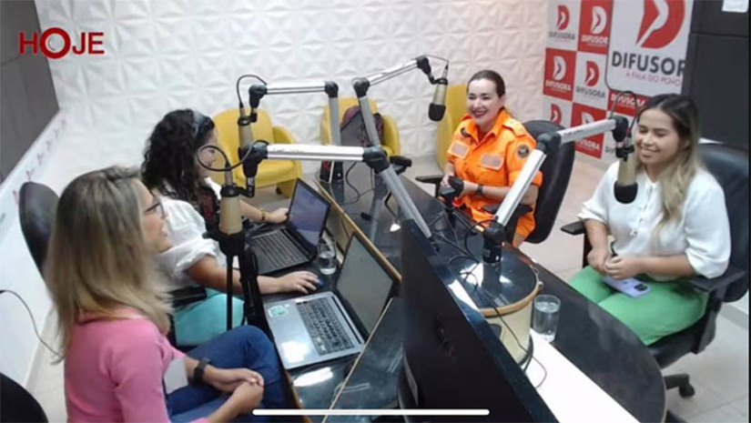 Imagem 1 - Nesta sexta- feira, em homenagem ao dia da Mulher, o Mossoro Hoje nas Ondas do Rádio entrevista a Tenente-Coronel Martini, Comandante do Corpo de Bombeiros de Mossoró, e a Secretaria de Comunicação de Mossoró, Valeria Persali. Elas vão falar sobre os desafios e conquistas das mulheres. Imagem 1 - Nesta sexta- feira, em homenagem ao dia da Mulher, o Mossoro Hoje nas Ondas do Rádio entrevista a Tenente-Coronel Martini, Comandante do Corpo de Bombeiros de Mossoró, e a Secretaria de Comunicação de Mossoró, Valeria Persali. Elas vão falar sobre os desafios e conquistas das mulheres.