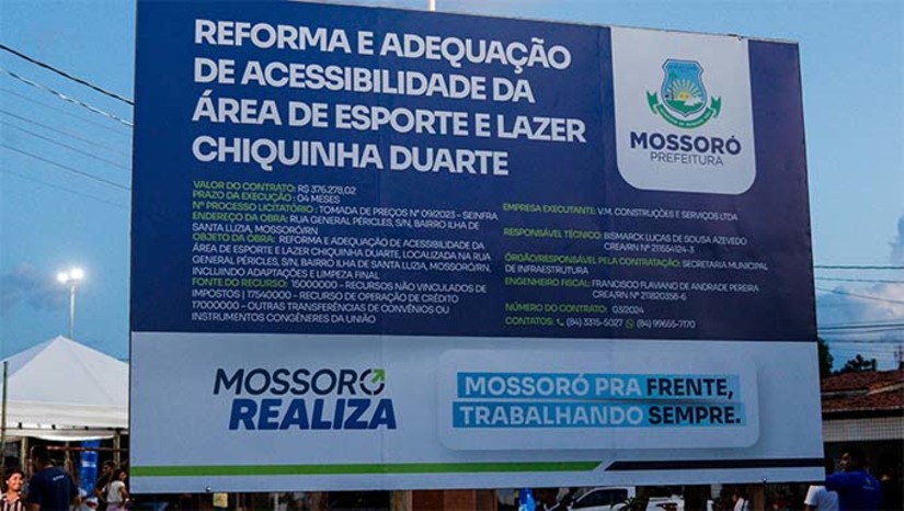 Imagem 1 -  Será a primeira grande revitalização no espaço em mais de 20 anos. A estruturação do equipamento será efetivada a partir de investimentos do programa “Mossoró Realiza”. A reforma da praça contempla a revitalização da quadra esportiva, alambrado em todo o seu perímetro e rede de proteção, academia da primeira idade, academia da terceira idade, uma área de 1.074,00 m² de passeio em intertravado, bancos de concreto, Iluminação em LED e paisagismo. 