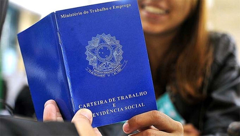 Imagem 1 - No caso do Rio Grande do Norte, o relatório registrou que as mulheres ganham 23,9% a menos do que os homens e 42,9% das empresas possuem planos de cargos e salários. De acordo com o Ministério do Trabalho, 500 empresas potiguares responderam ao questionário. Juntas, elas somam 168,2 mil empregados. A exigência do envio de dados atende à Lei nº 14.611, que dispõe sobre a Igualdade Salarial e Critérios Remuneratórios entre Mulheres e Homens, sancionada pelo presidente Lula em julho de 2023. Imagem 1 - No caso do Rio Grande do Norte, o relatório registrou que as mulheres ganham 23,9% a menos do que os homens e 42,9% das empresas possuem planos de cargos e salários. De acordo com o Ministério do Trabalho, 500 empresas potiguares responderam ao questionário. Juntas, elas somam 168,2 mil empregados. A exigência do envio de dados atende à Lei nº 14.611, que dispõe sobre a Igualdade Salarial e Critérios Remuneratórios entre Mulheres e Homens, sancionada pelo presidente Lula em julho de 2023.