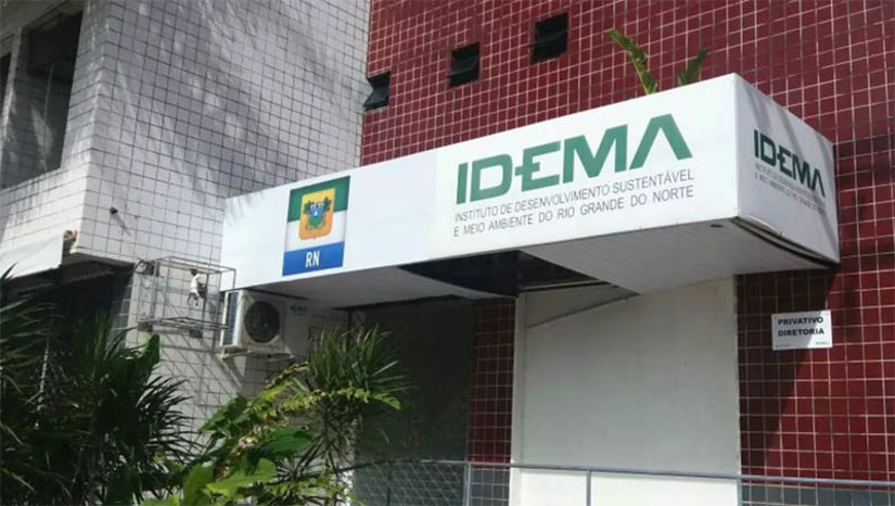 Imagem 1 - Governo do RN sanciona lei complementar que cria 180 vagas para o Idema. As vagas, que serão preenchidas por meio de concurso público, são para os cargos de Analista Ambiental (113 vagas), Analista Administrativo (27 vagas) e Fiscal Ambiental (40) vagas. O salário inicial é de 4.882,69, podendo chegar até 7.655,42. A lei complementar foi publicada na edição desta sexta-feira (18), no Diário Oficial do Estado (DOE). Imagem 1 - Governo do RN sanciona lei complementar que cria 180 vagas para o Idema. As vagas, que serão preenchidas por meio de concurso público, são para os cargos de Analista Ambiental (113 vagas), Analista Administrativo (27 vagas) e Fiscal Ambiental (40) vagas. O salário inicial é de 4.882,69, podendo chegar até 7.655,42. A lei complementar foi publicada na edição desta sexta-feira (18), no Diário Oficial do Estado (DOE).