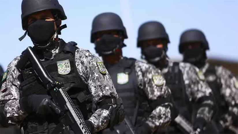 Imagem 1 - Presença da Força Penal Nacional na Penitenciária Federal de Mossoró é prorrogada até junho. Portaria do Ministério da Justiça e Segurança Pública autorizando a prorrogação foi publicada na edição desta terça-feira (23) do Diário Oficial da União. Conforme o documento, a força penal nacional irá realizar treinamento, serviços de sobreaviso e reforço da segurança externa da Penitenciária Federal em Mossoró. Os policiais deverão permanecer no local até o dia 21 de junho de 2024. Imagem 1 - Presença da Força Penal Nacional na Penitenciária Federal de Mossoró é prorrogada até junho. Portaria do Ministério da Justiça e Segurança Pública autorizando a prorrogação foi publicada na edição desta terça-feira (23) do Diário Oficial da União. Conforme o documento, a força penal nacional irá realizar treinamento, serviços de sobreaviso e reforço da segurança externa da Penitenciária Federal em Mossoró. Os policiais deverão permanecer no local até o dia 21 de junho de 2024.