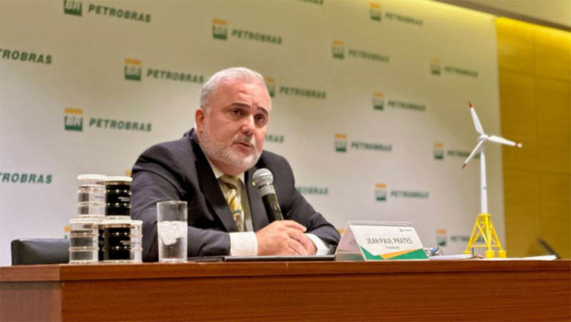 Imagem 1 - Com o encerramento antecipado de seu mandato como Presidente da Companhia, Jean Paul apresentou sua renúncia ao cargo de membro do Conselho de Administração da Petrobras, nesta quarta-feira (15). No lugar de Jean, assume de forma interina a presidência da companhia a Diretora Executiva de Assuntos Corporativos, Clarice Coppetti, até a eleição e posse da nova Presidente. Imagem 1 - Com o encerramento antecipado de seu mandato como Presidente da Companhia, Jean Paul apresentou sua renúncia ao cargo de membro do Conselho de Administração da Petrobras, nesta quarta-feira (15). No lugar de Jean, assume de forma interina a presidência da companhia a Diretora Executiva de Assuntos Corporativos, Clarice Coppetti, até a eleição e posse da nova Presidente.