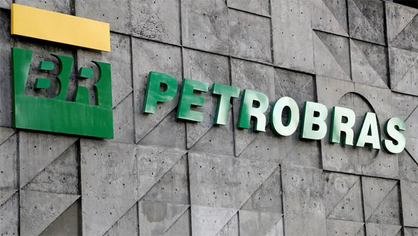 Imagem 1 -  [COLUNA ESPLANADA] O Tribunal de Contas da União acolheu requerimento do senador Ciro Nogueira (PP-PI) para investigar a Petrobras sobre contratos mal explicados. O TCU vai mandar técnicos em breve para a sede da empresa. É o que determina o parágrafo iv, do ministro-relator Jhonatan de Jesus. Recentemente, a Petrobras aprovou contrato de quase R$ 800 milhões em serviços, no qual foi apontado indício de prejuízo de meio bilhão de reais.