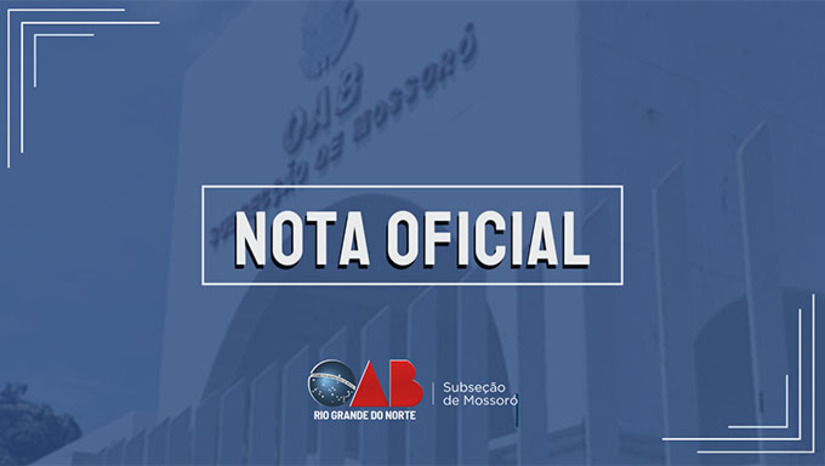 Imagem 1 - O fato teria ocorrido durante o final de semana no bairro Nova Betânia, em Mossoró. As cenas foram gravadas em vídeo, que circula nas redes sociais. No vídeo, Hermeson Pinheiro aparece quebrando o celular da esposa e agredindo-a com palavras de baixo calão. No local, havia outra mulher, que estava com Hermeson no carro. O afastamento foi comunicado em Nota da OAB Mossoró no final da tarde desta quarta-feira, 29. A OAB RN também divulgou nota, afirmando que "não admite nenhum tipo de ação ou conduta que resulte na violência de gênero e diz que "tomará as medidas cabíveis para que o responsável responda por seus supostos crimes na Justiça". O caso será investigado pela Polícia e também pela OAB. Imagem 1 - O fato teria ocorrido durante o final de semana no bairro Nova Betânia, em Mossoró. As cenas foram gravadas em vídeo, que circula nas redes sociais. No vídeo, Hermeson Pinheiro aparece quebrando o celular da esposa e agredindo-a com palavras de baixo calão. No local, havia outra mulher, que estava com Hermeson no carro. O afastamento foi comunicado em Nota da OAB Mossoró no final da tarde desta quarta-feira, 29. A OAB RN também divulgou nota, afirmando que "não admite nenhum tipo de ação ou conduta que resulte na violência de gênero e diz que "tomará as medidas cabíveis para que o responsável responda por seus supostos crimes na Justiça". O caso será investigado pela Polícia e também pela OAB.