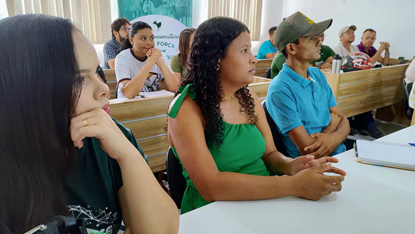 Imagem 1 - Inscrições para cursos técnicos rurais gratuitos seguem abertas; há 225 vagas para o RN. Os cursos são ofertados pelo Serviço Nacional de Aprendizagem Rural (Senar) foram iniciadas nesta segunda-feira (27). As inscrições se estendem até o dia 02 de julho. Para o Rio Grande do Norte, há 225 vagas disponíveis para os cursos de Zootecnia e Agricultura. As aulas são ministradas à distância, com encontros presenciais aos sábados no polo de ensino escolhido pelo candidato no ato da inscrição. As vagas são prioritariamente para produtores rurais ou pessoas com vínculo com a produção rural; confira os polos e cursos disponíveis e saiba como se inscrever. Imagem 1 - Inscrições para cursos técnicos rurais gratuitos seguem abertas; há 225 vagas para o RN. Os cursos são ofertados pelo Serviço Nacional de Aprendizagem Rural (Senar) foram iniciadas nesta segunda-feira (27). As inscrições se estendem até o dia 02 de julho. Para o Rio Grande do Norte, há 225 vagas disponíveis para os cursos de Zootecnia e Agricultura. As aulas são ministradas à distância, com encontros presenciais aos sábados no polo de ensino escolhido pelo candidato no ato da inscrição. As vagas são prioritariamente para produtores rurais ou pessoas com vínculo com a produção rural; confira os polos e cursos disponíveis e saiba como se inscrever.