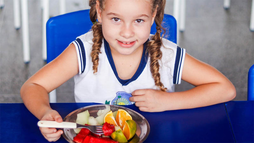 Imagem 1 - PMM publica editais para aquisição de alimentos da agricultura familiar para escolas. O período para apresentação dos projetos de venda foi aberto nesta segunda-feira (24) e segue até 15 de julho. Os editais estão disponíveis no portal da Prefeitura de Mossoró. Os interessados em participar do processo devem apresentar a documentação para habilitação e o projeto de venda na escola para qual deseja fornecer os gêneros alimentícios. Imagem 1 - PMM publica editais para aquisição de alimentos da agricultura familiar para escolas. O período para apresentação dos projetos de venda foi aberto nesta segunda-feira (24) e segue até 15 de julho. Os editais estão disponíveis no portal da Prefeitura de Mossoró. Os interessados em participar do processo devem apresentar a documentação para habilitação e o projeto de venda na escola para qual deseja fornecer os gêneros alimentícios.
