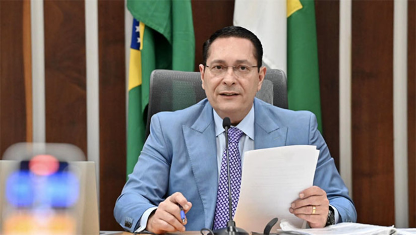 Imagem 1 -  O novo canal de comunicação da Assembleiaé é a rádio FM, em substituição à rádio web. O anúncio foi feito pelo presidente da Casa, deputado Ezequiel Ferreira (PSDB), na abertura da sessão plenária desta quinta-feira (27). O sinal irá cobrir inicialmente toda a Grande Natal, depois será expandido para as demais regiões do RN. A outorga foi autorizada pelo Ministério das Comunicações e a decisão do governo federal foi oficializada por meio de uma portaria publicada na última quarta-feira (26), no Diário Oficial da União (DOU).