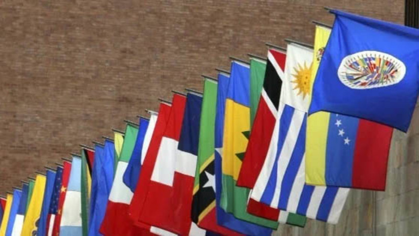   [COLUNA ESPLANADA] O Paraguai sediou no fim de junho a Assembleia-Geral da Organização dos Estados Americanos, cujo secretário-geral é o uruguaio Luís Almagro, há 10 anos no cargo. O principal desafio é encontrar seu sucessor. O Brasil não tem nenhum protagonismo – e nem quer. Para o Itamaraty, a OEA perdeu a razão de ser ao alinhar-se com os Estados Unidos. A sede da entidade fica ao lado da Casa Branca, em Washington, o que alimenta críticas de que a organização atua sob pressão do Governo norte-americano. Por enquanto, Rubén Ramírez, chanceler do Paraguai, com o apoio de Brasil e Colômbia, é o único postulante ao cargo. A eleição acontece no início de 2025.