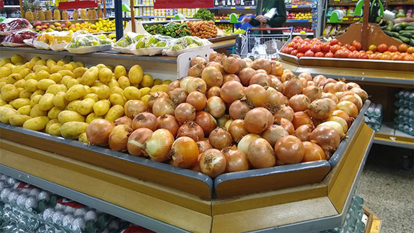   Inflação no mês de junho de 2024 ficou em 0,21%, segundo o IBGE. O Índice Nacional de Preços ao Consumidor Amplo ficou 0,25 ponto percentual (p.p.) abaixo da taxa de 0,46% registrada em maio. No ano, o IPCA acumula alta de 2,48%. Já no acumulado dos últimos 12 meses, a taxa é de 4,23%, acima dos 3,93% observados nos 12 meses imediatamente anteriores. Em junho de 2023, a variação havia sido de -0,08%.