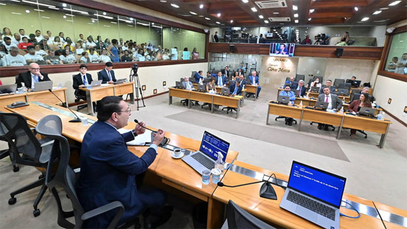 Imagem 1 - Deputados aprovam a criação da Secretaria Estadual de Cultura do RN. A proposta teve votos favoráveis de 16 dos parlamentares presentes. A criação da nova secretaria faz a gestão das atividades relacionadas à cultura estarem desmembradas da Secretaria Estadual de Educação, Esporte e Lazer (SEEC). “Foi uma vitória importante da cultura potiguar. A cultura é fundamental para o desenvolvimento de um povo”, afirmou a governadora Fátima Bezerra. Imagem 1 - Deputados aprovam a criação da Secretaria Estadual de Cultura do RN. A proposta teve votos favoráveis de 16 dos parlamentares presentes. A criação da nova secretaria faz a gestão das atividades relacionadas à cultura estarem desmembradas da Secretaria Estadual de Educação, Esporte e Lazer (SEEC). “Foi uma vitória importante da cultura potiguar. A cultura é fundamental para o desenvolvimento de um povo”, afirmou a governadora Fátima Bezerra.