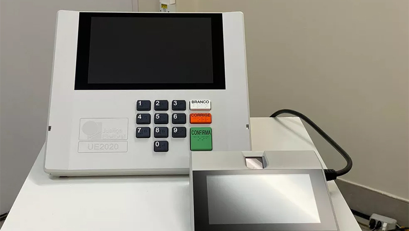 Imagem 1 - O Rio Grande do Norte tem 2.649.282 eleitores aptos a ir às urnas para escolher os novos vereadores e prefeitos, de acordo com dados divulgados pelo Tribunal Superior Eleitoral (TSE). O número é 8,25% maior que em 2020, ano das últimas eleições municipais, quando o RN tinha 2.447.178 eleitores. A cidade com maior número de pessoas aptas a votar é a capital, Natal: 575.629. A segunda é Mossoró, com 184.656. Já os três menores eleitorados são Viçosa (2.010), Ipueira (2.264) e Santana do Seridó (2.676). Imagem 1 - O Rio Grande do Norte tem 2.649.282 eleitores aptos a ir às urnas para escolher os novos vereadores e prefeitos, de acordo com dados divulgados pelo Tribunal Superior Eleitoral (TSE). O número é 8,25% maior que em 2020, ano das últimas eleições municipais, quando o RN tinha 2.447.178 eleitores. A cidade com maior número de pessoas aptas a votar é a capital, Natal: 575.629. A segunda é Mossoró, com 184.656. Já os três menores eleitorados são Viçosa (2.010), Ipueira (2.264) e Santana do Seridó (2.676).