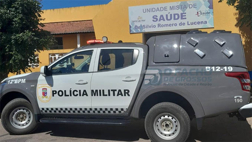 Imagem 1 - Duas crianças morrem afogadas em cisterna de uma casa na Casqueira II, em Areia BrancaO caso foi registrado nesta sexta–feira (13). As crianças foram identificadas como Maria Vitória, de 2 anos e 4 meses, e João, de 1 ano e 9 meses. Segundo as informações colhidas pela reportagem do MOSSORÓ HOJE junto à polícia civil, os pequenos estavam brincando no quintal e caíram em uma cisterna que tem na casa. Eles ainda chegaram a ser socorridos rapidamente para a Unidade Mista de Saúde da Serra do Mel, mas não resistiram. O MH está colhendo mais detalhes. Imagem 1 - Duas crianças morrem afogadas em cisterna de uma casa na Casqueira II, em Areia BrancaO caso foi registrado nesta sexta–feira (13). As crianças foram identificadas como Maria Vitória, de 2 anos e 4 meses, e João, de 1 ano e 9 meses. Segundo as informações colhidas pela reportagem do MOSSORÓ HOJE junto à polícia civil, os pequenos estavam brincando no quintal e caíram em uma cisterna que tem na casa. Eles ainda chegaram a ser socorridos rapidamente para a Unidade Mista de Saúde da Serra do Mel, mas não resistiram. O MH está colhendo mais detalhes.