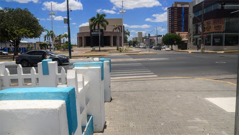 Imagem 1 - Veja como fica o trânsito no entorno da Estação das Artes para a Festa das Crianças. A secretaria de Mobilidade vai realizar intervenções pontuais no trânsito, neste sábado (12), a partir das 14h, no perímetro da Estação das Artes Elizeu Ventania. As medidas são necessárias para a realização do evento e garantir a segurança das pessoas. A equipe dos agentes de trânsito estará disponível para contribuir no controle de tráfego e no auxílio dos motoristas no direcionamento de rotas alternativas; veja todos pontos de interdição Imagem 1 - Veja como fica o trânsito no entorno da Estação das Artes para a Festa das Crianças. A secretaria de Mobilidade vai realizar intervenções pontuais no trânsito, neste sábado (12), a partir das 14h, no perímetro da Estação das Artes Elizeu Ventania. As medidas são necessárias para a realização do evento e garantir a segurança das pessoas. A equipe dos agentes de trânsito estará disponível para contribuir no controle de tráfego e no auxílio dos motoristas no direcionamento de rotas alternativas; veja todos pontos de interdição